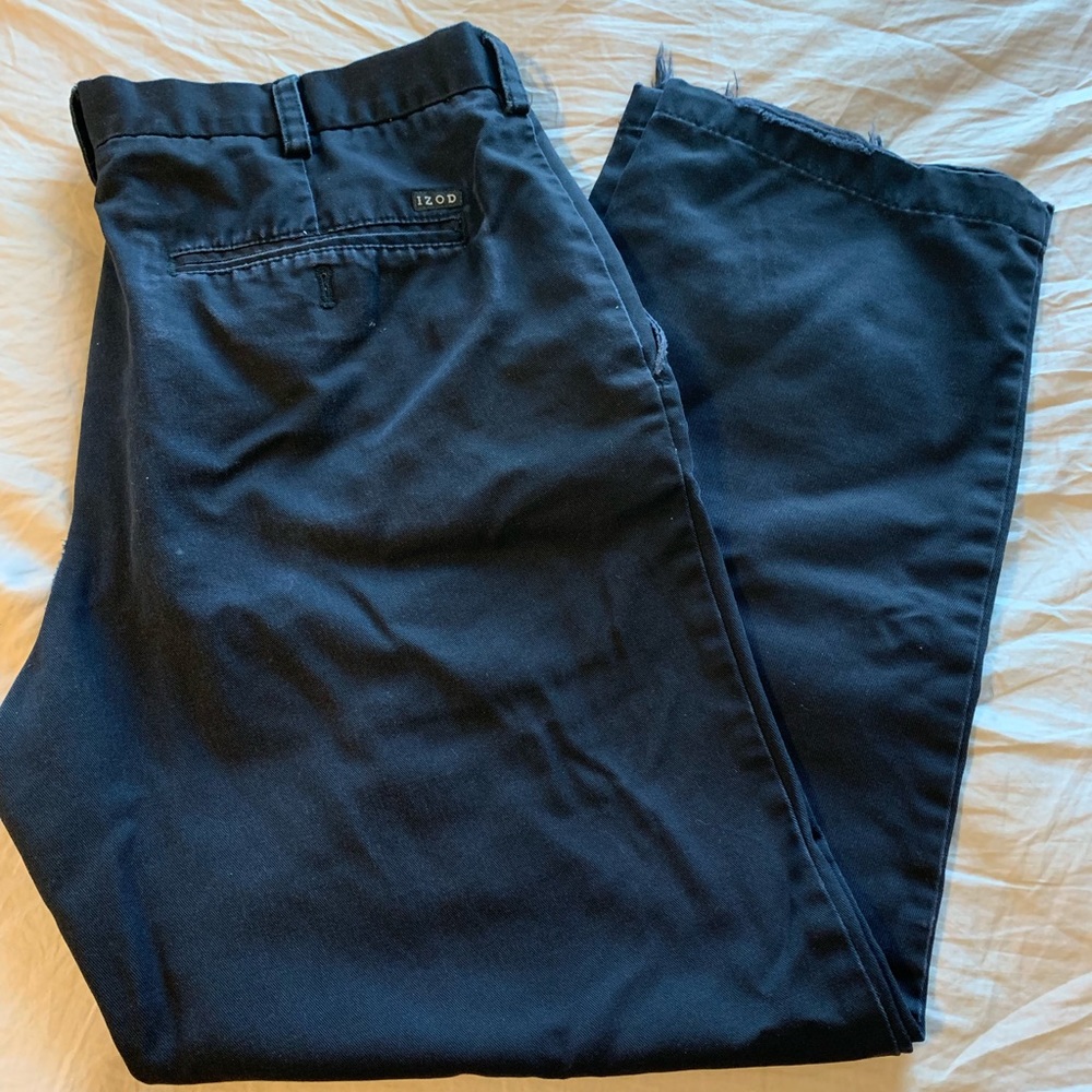 Men’s navy blue chino pants